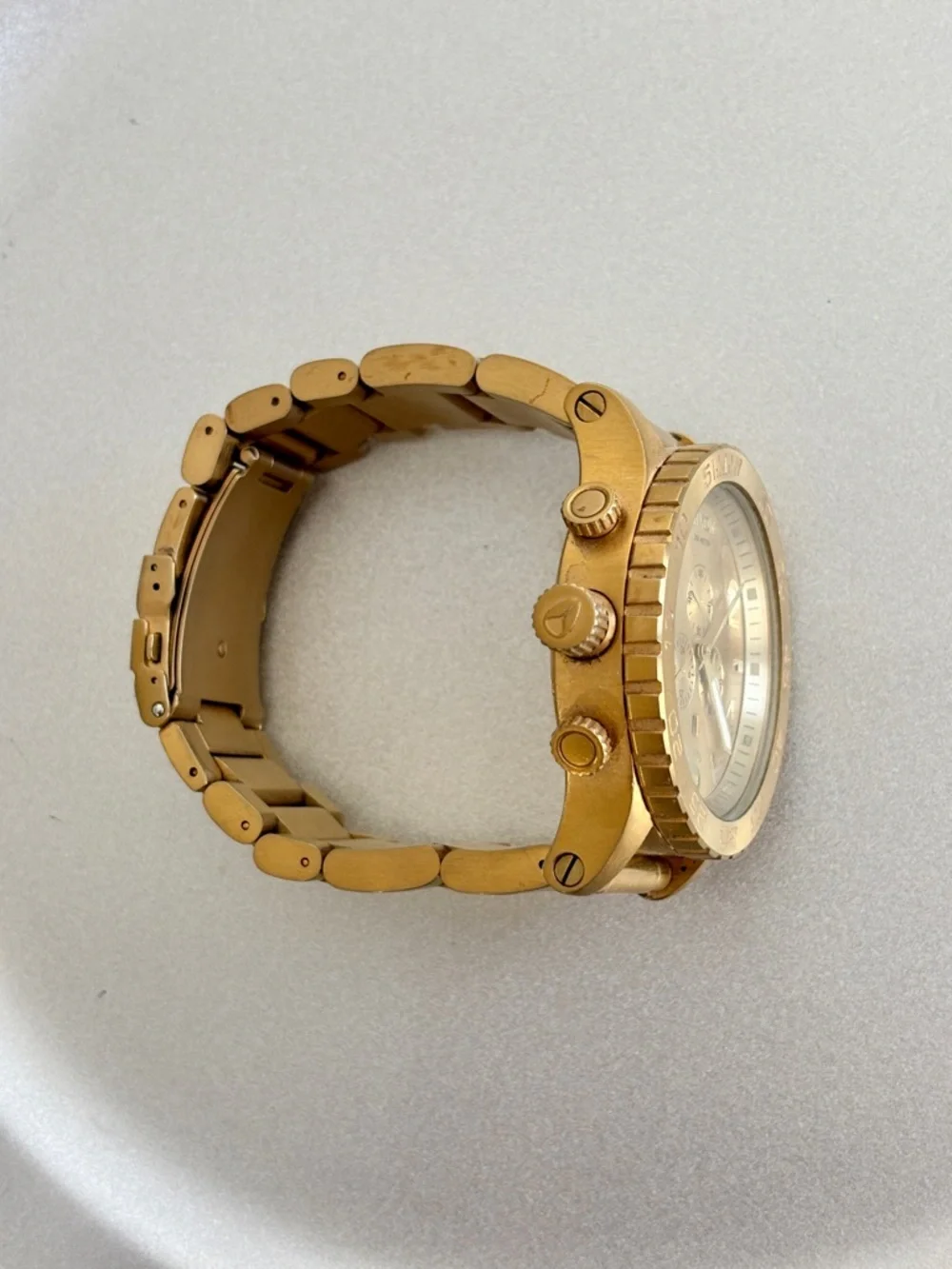Nixon model 51
